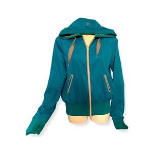 Lululemon size 6 -blue reversible jacket